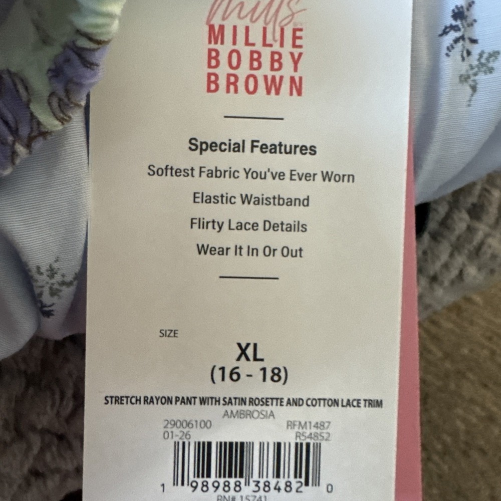 2 Pair Mills Millie Bobby Brown Pajama Pants-XL New - Picture 11 of 11